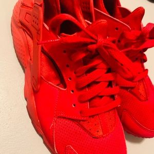 Red Hurraches